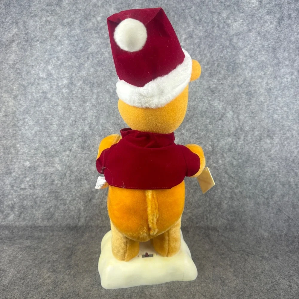 Vintage 1997 Disney Winnie the Pooh Telco Motion-ette Animated Christmas Figure